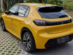 Gelb Gebraucht 2021 Peugeot 208 GT Kleinwagen | € 14.999 (Guter Preis)