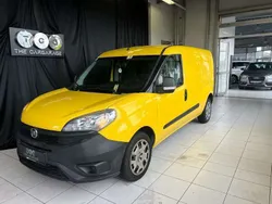 Gelb Gebraucht 2017 Fiat Doblò Basis Van / Kleinbus | € 6.990 (Fairer Preis)