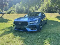Blau Gebraucht 2018 Volvo V90 R-Design Kombi | € 29.990 (Guter Preis)