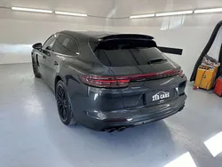 Grau Gebraucht 2019 Porsche Panamera 4 Sport Turismo Limousine | € 63.900