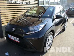 Schwarz Gebraucht 2024 Toyota Aygo Play Kleinwagen | € 13.990 (Fairer Preis)
