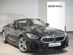 Saphirschwarz Gebraucht 2024 BMW Z4 Efficient Dynamics Cabrio | € 48.490 (Guter Preis)