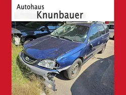 Blau Gebraucht 2002 Toyota Avensis Sol Kombi | € 499
