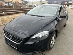 Gebraucht 2015 Volvo V40 Kinetic Kombi | € 5.990