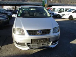 Grau Gebraucht 2006 VW Touran Conceptline Van / Kleinbus | € 1.400 (Guter Preis)