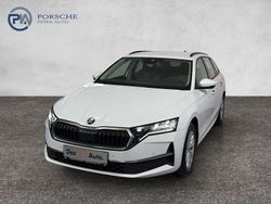 Weiss metallic Gebraucht 2025 Skoda Octavia Selection Kombi | € 33.390 (Fairer Preis)