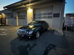 Schwarz Gebraucht 2008 Mercedes E320 Classic Limousine | € 6.000 (Teuer)