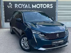 Blau Gebraucht 2023 Peugeot 5008 Active Van / Kleinbus | € 28.990 (Teuer)