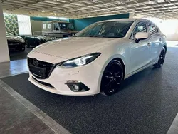 Weiß Gebraucht 2014 Mazda 3 Inclusive Limousine | € 7.999 (Guter Preis)