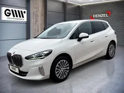 Weiß Gebraucht 2023 BMW 218 Active Tourer Luxury Line Van / Kleinbus | € 34.780 (Fairer Preis)
