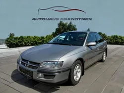 Silber Gebraucht 1995 Opel Omega Limousine | € 10.890