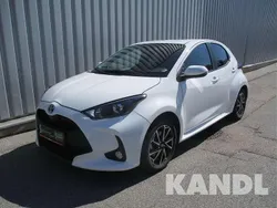 Weiß Gebraucht 2023 Toyota Yaris Hybrid Active Limousine | € 19.990 (Guter Preis)