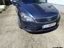 Blau Gebraucht 2011 Kia Ceed Kombi | € 3.600 (Superpreis)