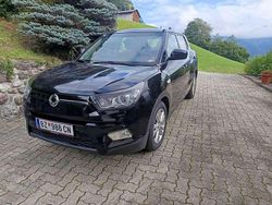 Schwarz Gebraucht 2016 Ssangyong (KGM) Tivoli SUV | € 9.000