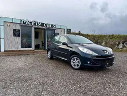 Grau Gebraucht 2013 Peugeot 206+ Kleinwagen | € 6.490 (Fairer Preis)