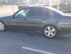 Grau Gebraucht 2008 Mercedes E220 Avantgarde Limousine | € 5.900 (Fairer Preis)