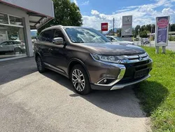 Braun Gebraucht 2016 Mitsubishi Outlander Intense+ SUV | € 16.190