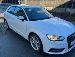 Gebraucht 2016 Audi A3 Attraction Limousine | € 10.900 (Superpreis)