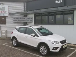 Dunkelgrau metallicperleffekt Gebraucht 2020 Seat Arona Style SUV | € 19.399