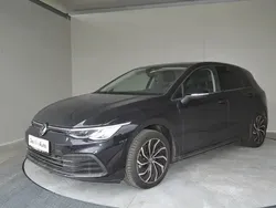 Schwarz metallicperleffektno Gebraucht 2023 VW Golf VIII Life Limousine | € 22.490 (Guter Preis)