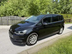 Schwarz Gebraucht 2016 VW Touran Trendline Van / Kleinbus | € 10.999 (Superpreis)