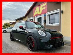 Grün Gebraucht 2016 Mini John Cooper Works Hatch Kleinwagen | € 21.990 (Fairer Preis)