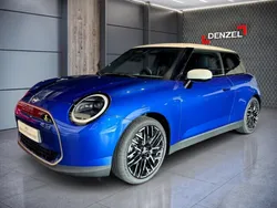 Blazing blue Neu 2024 Mini Cooper SE Kleinwagen | € 30.990 (Superpreis)