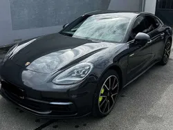 Schwarz Gebraucht 2017 Porsche Panamera 4 Limousine | € 69.900
