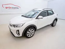 Weiß Gebraucht 2024 Kia Stonic Silver SUV | € 21.690 (Guter Preis)