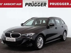Schwarz Gebraucht 2023 BMW 320 Shadowline Kombi | € 32.990 (Guter Preis)