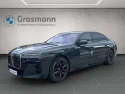 Grau Gebraucht 2022 BMW i7 Shadowline Limousine | € 89.990 (Teuer)