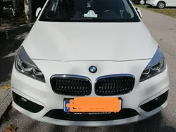 Weiß Gebraucht 2017 BMW 218 Advantage Kombi | € 12.990 (Guter Preis)