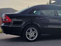 Schwarz Gebraucht 2005 Mercedes E280 Avantgarde Limousine | € 5.450 (Fairer Preis)