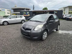 Schwarz Gebraucht 2010 Toyota Yaris Luna Limousine | € 2.300 (Superpreis)
