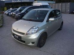 Silber Gebraucht 2010 Daihatsu Sirion Kleinwagen | € 990