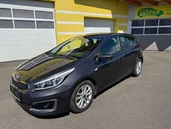 Grau Gebraucht 2018 Kia Ceed 4 Limousine | € 11.499 (Guter Preis)