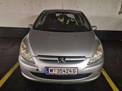 Silber Gebraucht 2005 Peugeot 307 Limousine | € 1.500 (Teuer)