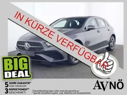 Grau Gebraucht 2024 Mercedes A250 AMG line Limousine | € 36.440 (Superpreis)