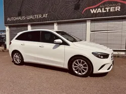 Weiß Gebraucht 2019 Mercedes B180 Van / Kleinbus | € 23.980 (Etwas zu teuer)