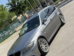 Grau Gebraucht 2011 BMW 325 | € 10.999