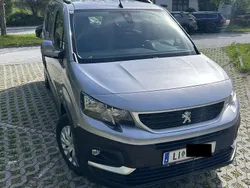Silber Gebraucht 2019 Peugeot Rifter Active Van / Kleinbus | € 18.000 (Fairer Preis)