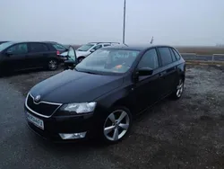 Schwarz Gebraucht 2014 Skoda Rapid Elegance Kombi | € 7.900 (Fairer Preis)