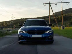 Blau Gebraucht 2019 BMW 330 M Sport Limousine | € 45.000 (Teuer)