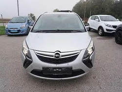 Grau Gebraucht 2012 Opel Zafira Tourer Edition Van / Kleinbus | € 2.590 (Teuer)