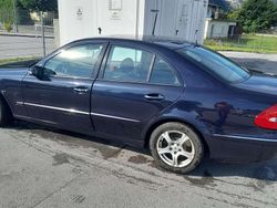 Blau Gebraucht 2004 Mercedes E280 Elegance Limousine | € 3.900 (Superpreis)