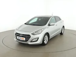 Grau Gebraucht 2016 Hyundai i30 GO! Limousine | € 10.090 (Fairer Preis)
