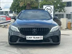 Schwarz Gebraucht 2018 Mercedes C220 AMG line Coupé | € 28.900 (Etwas zu teuer)