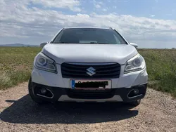 Weiß Gebraucht 2014 Suzuki SX4 S-Cross SUV | € 10.000 (Guter Preis)