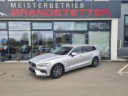 Silber Gebraucht 2021 Volvo V60 Inscription Kombi | € 30.990 (Guter Preis)