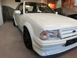 Weiß Gebraucht 1985 Ford Escort Limousine | € 29.000